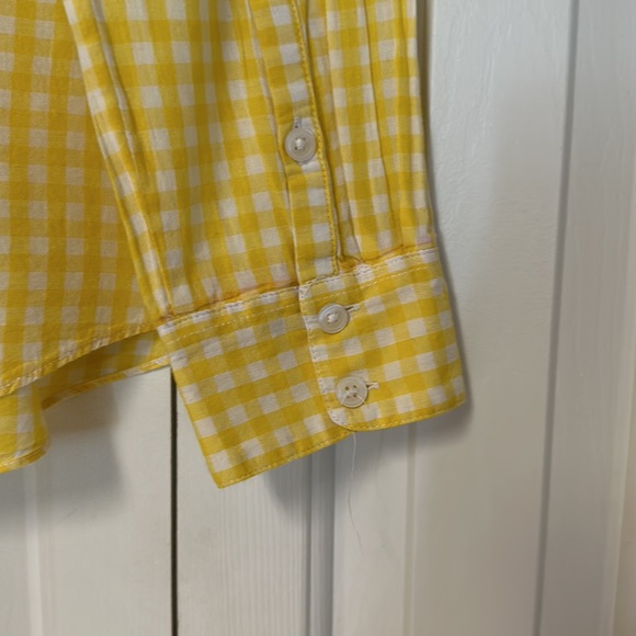 Crown & Ivy button front long sleeve women’s shirt. Yellow Size medium - Picture 4 of 8